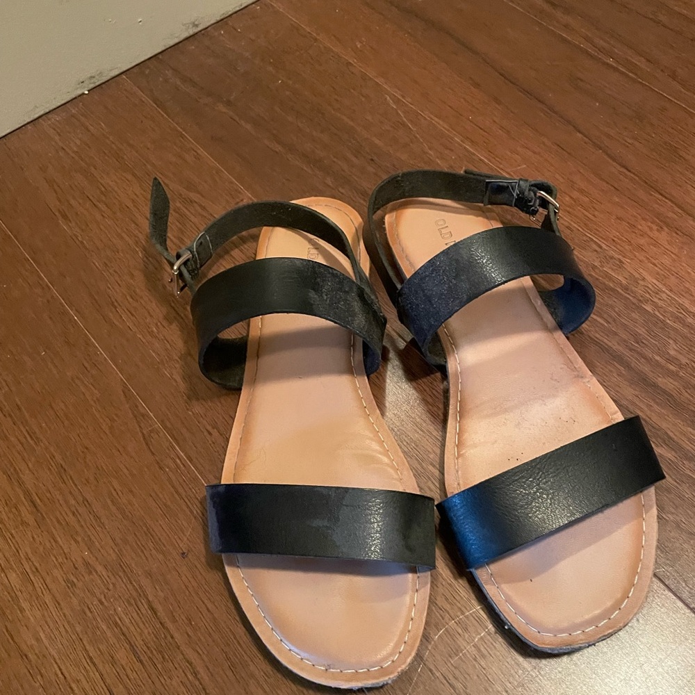 Old Navy Black and Tan Women's Sandals